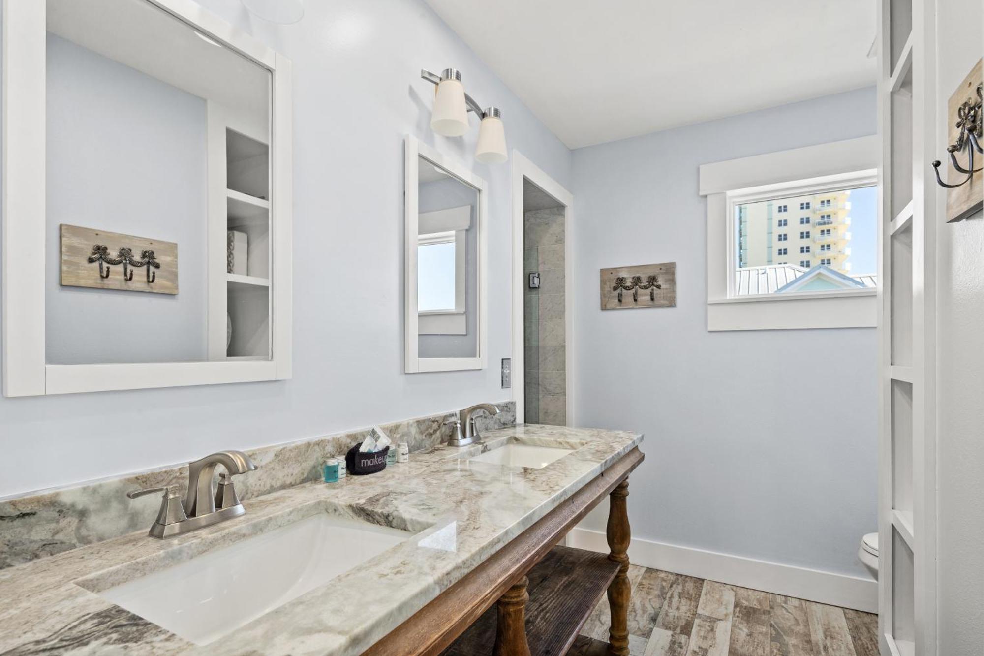 Luxury Gulf Front Property! Directly On The Beach! Sleeps 15! Panama City Beach Exterior photo