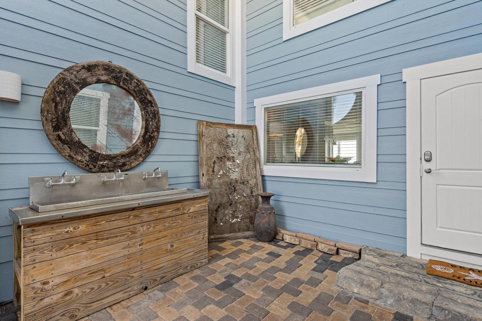 Luxury Gulf Front Property! Directly On The Beach! Sleeps 15! Panama City Beach Exterior photo